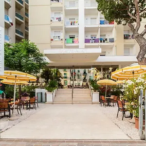 Astoria Hotel